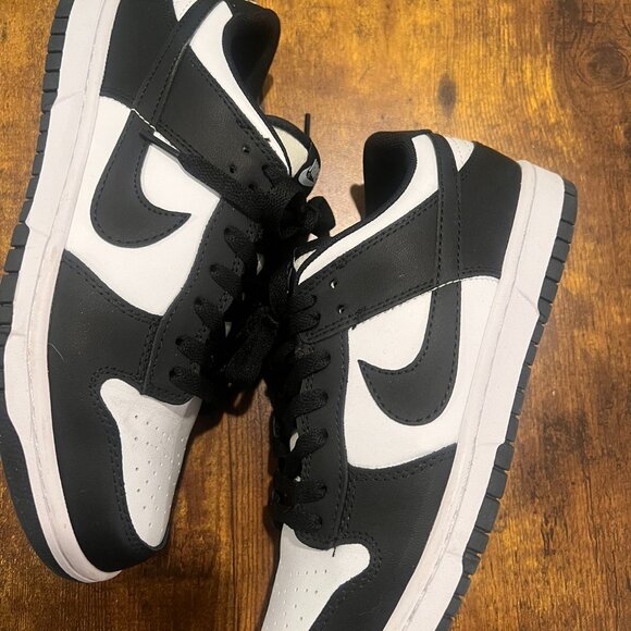 Nike SB DUNK LOW PRO Pandas UNISEX 8M /9.5W - Picture 6 of 7